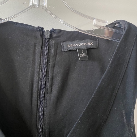 Gorg. Banana Republic Fit and Flare Dress Size 2 - Picture 3 of 4